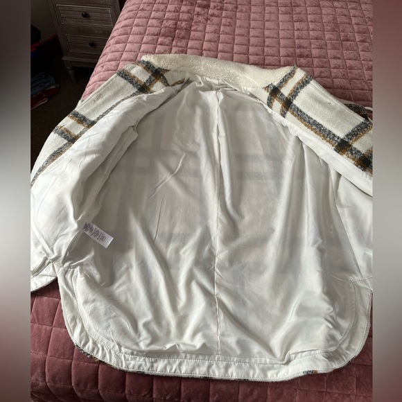 Loft shacket, size medium - Picture 2 of 8